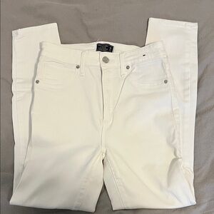 Abercrombie & Fitch Women's High Rise Cream Jeans Short